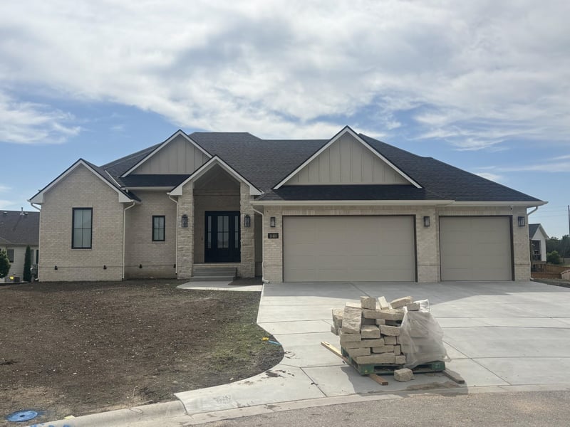 11410 E Fairfax Ct, Wichita, KS 67226