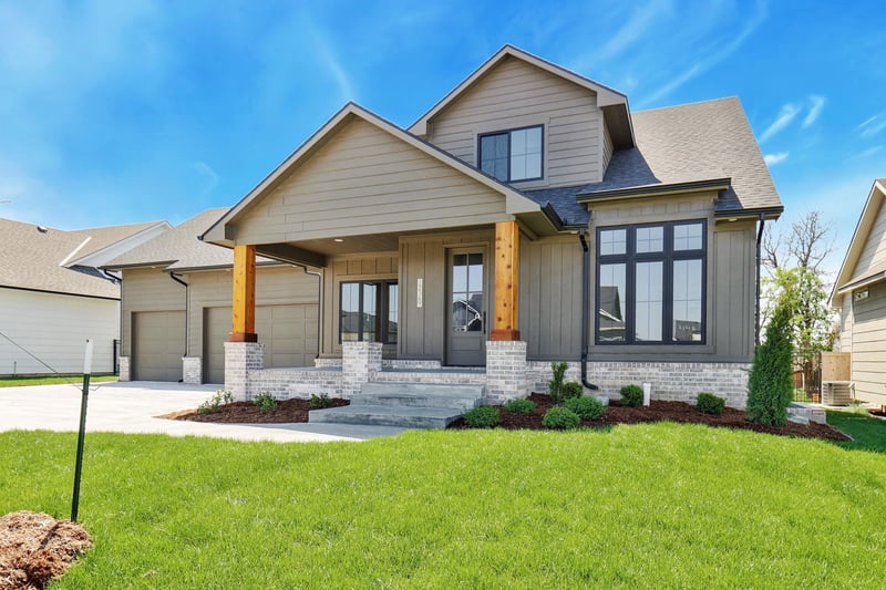 12369 Woodspring Ct, Wichita, KS 67226