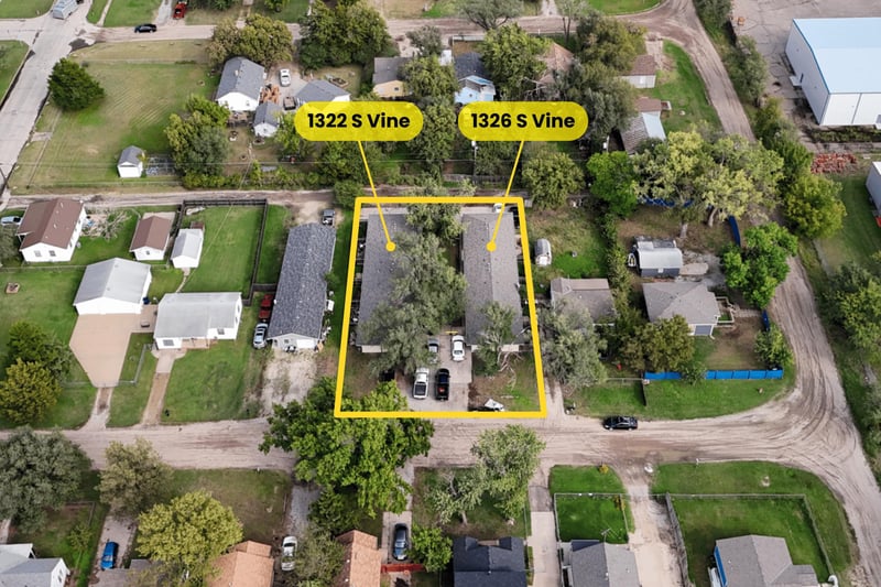 1322 S Vine St, Wichita, KS 67213