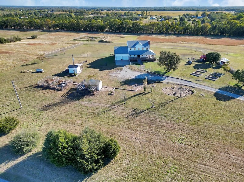 664 E 90th Ave N, Belle Plaine, KS 67013