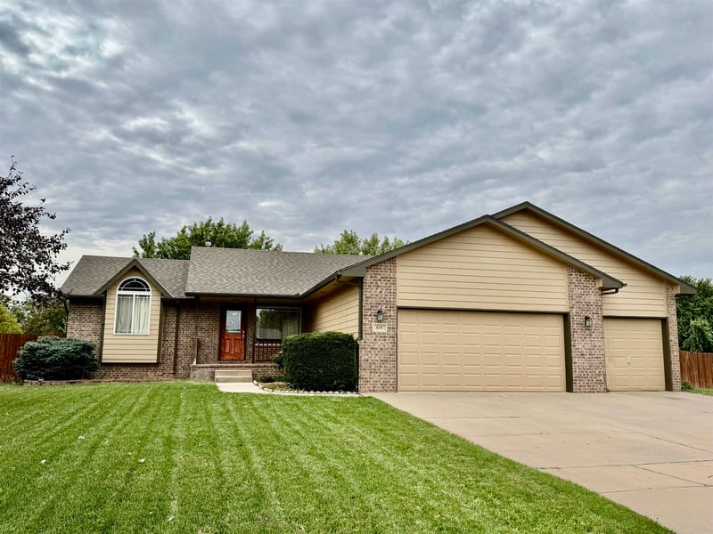 839 Streamside Ln, Clearwater, KS 67026