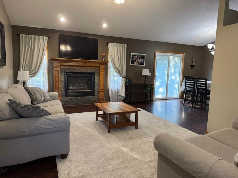 839 Streamside Ln, Clearwater, KS 67026