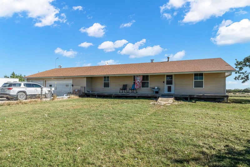 1294 N Ridge Rd, Peck, KS 67120