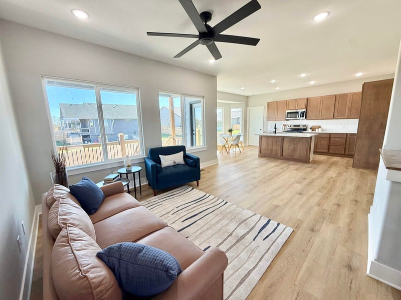 5468 N Toben Dr, Bel Aire, KS 67226