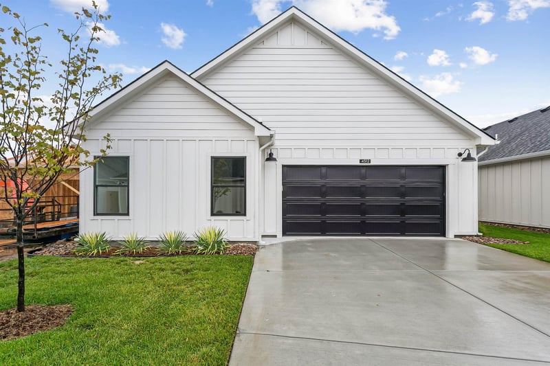 4512 Harborside St, Wichita, KS 67204