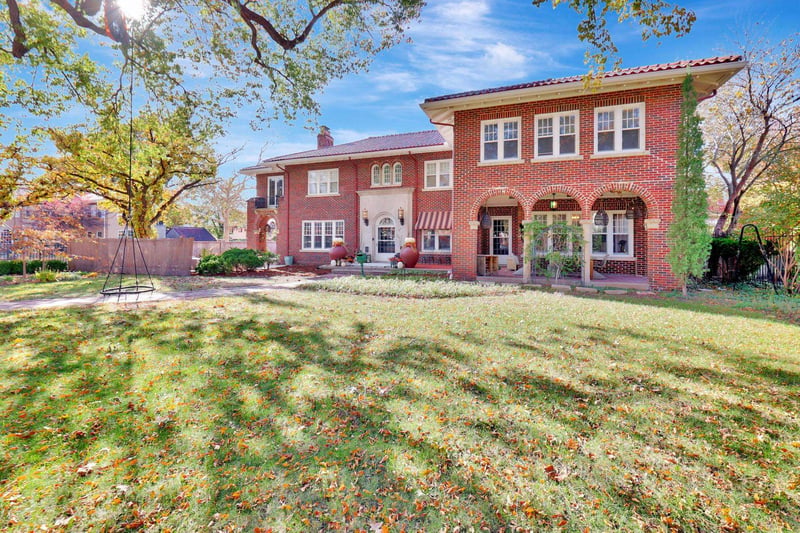 201 N Broadview St, Wichita, KS 67208