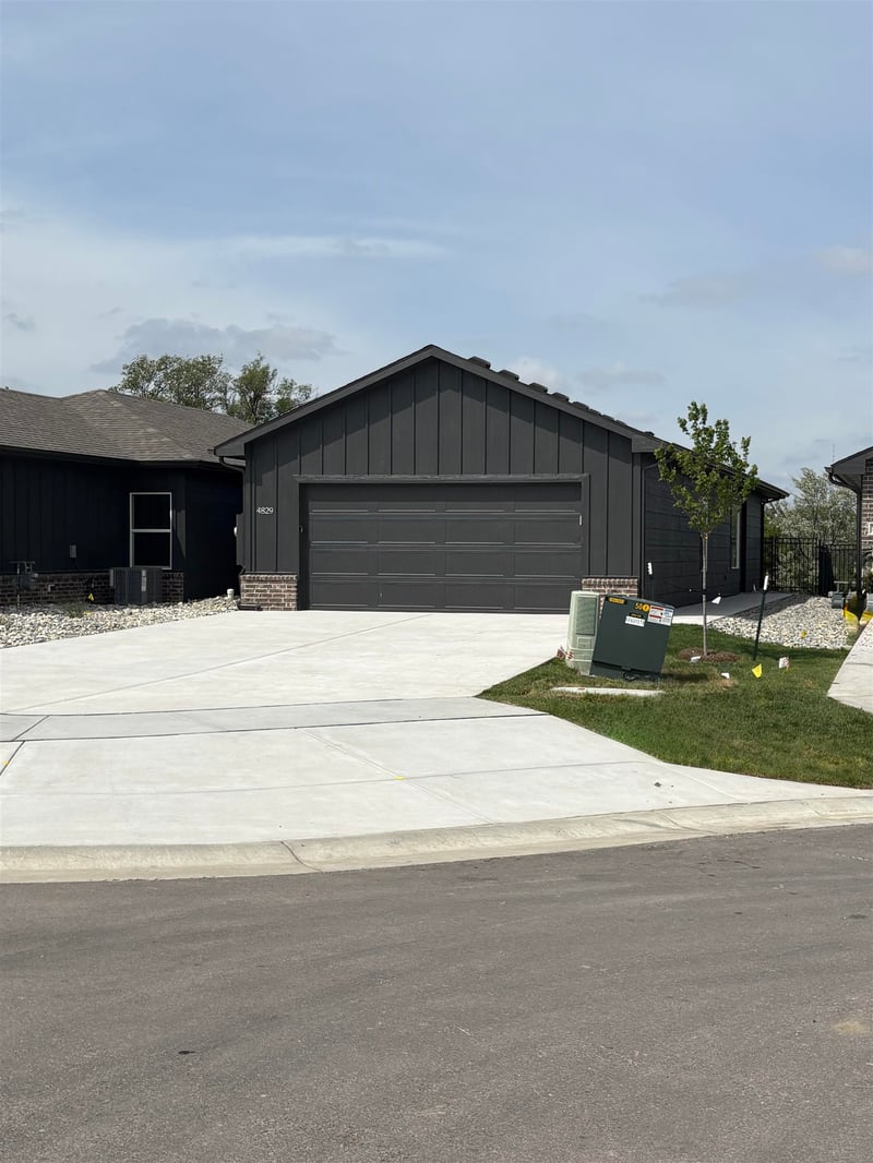 4829 Vassar Ave, Wichita, KS 67220
