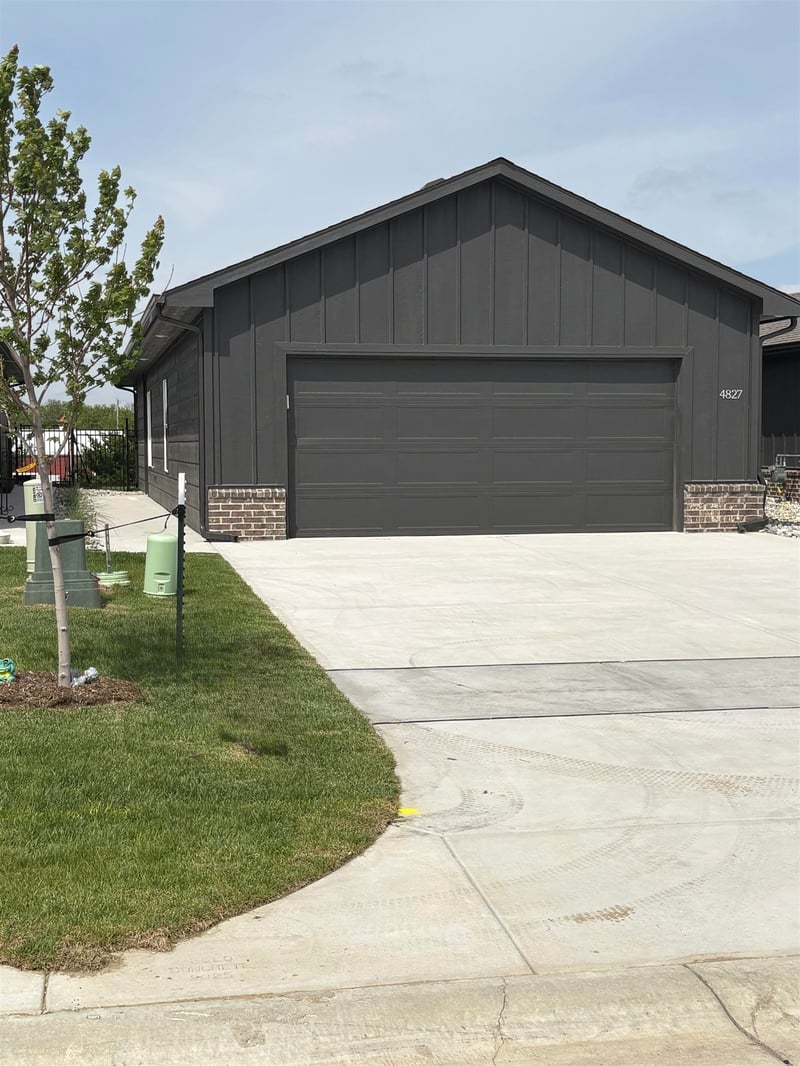 4827 Vassar Ave, Wichita, KS 67220