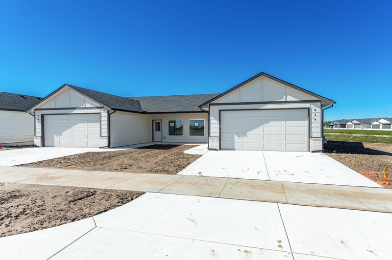 839 S Wybern St, Valley Center, KS 67147-8977