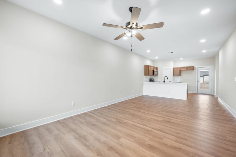 841 Wybern St, Valley Center, KS 67147-8977