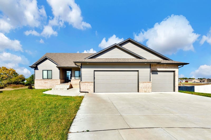 12037 Bonita Ct, Wichita, KS 67207