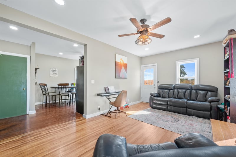 5202 Willow Lake, Burrton, KS 67020