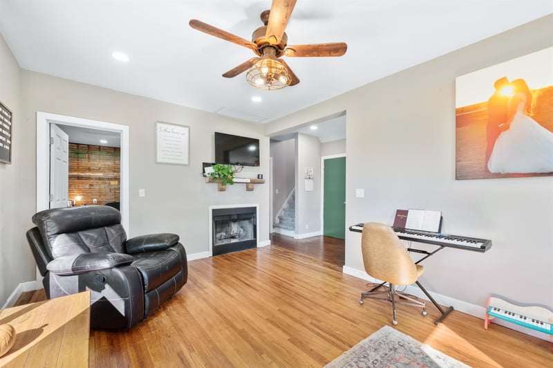 5202 Willow Lake, Burrton, KS 67020
