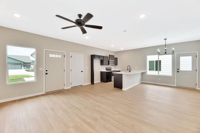 9163 E Chris, Bel Aire, KS 67226