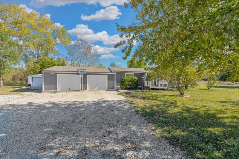 9770 SE Kay Dr, Leon, KS 67074