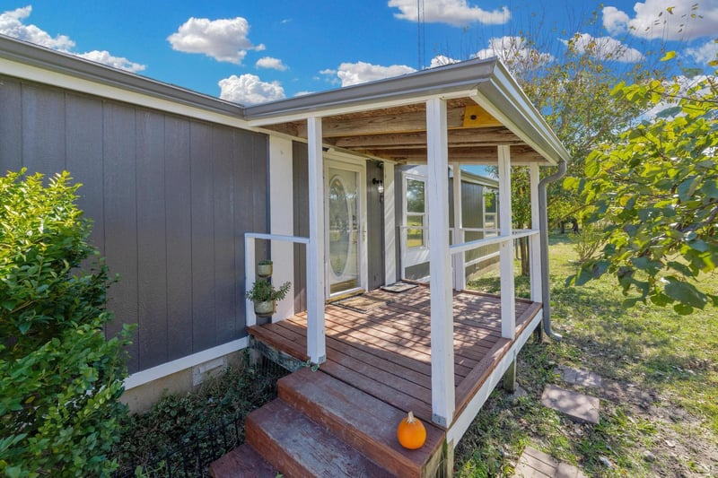 9770 SE Kay Dr, Leon, KS 67074