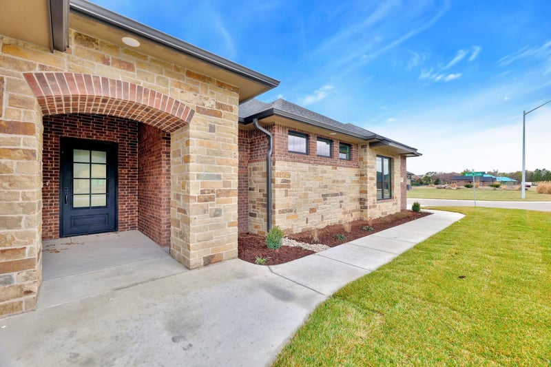 4025 N Tyler Ct, Maize, KS 67101