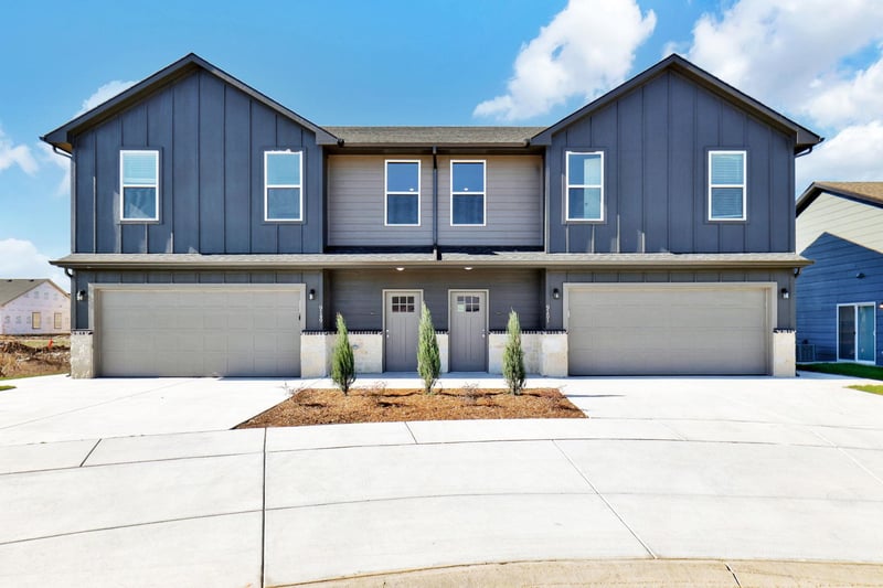 9149 Chris Ct, Bel Aire, KS 67226