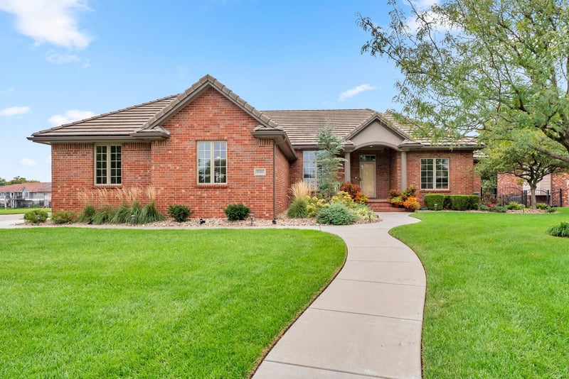 3201 W Bayview St, Wichita, KS 67204