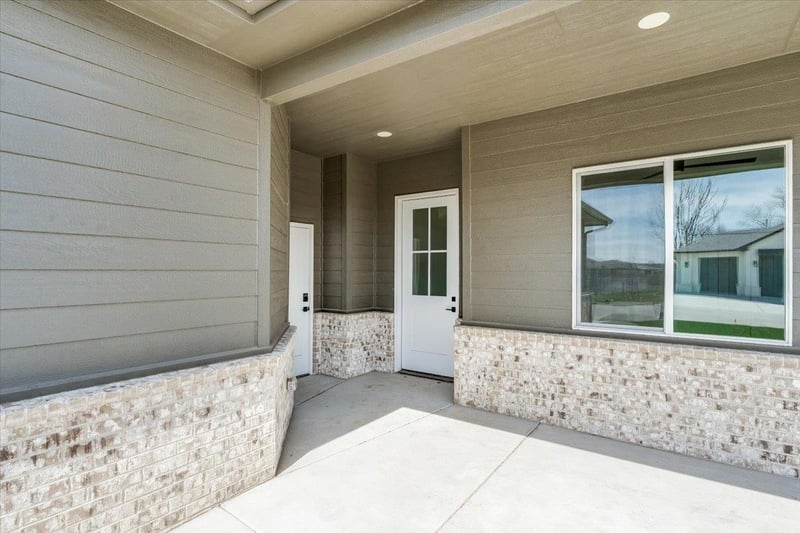 4434 Sunny Ct, Wichita, KS 67205