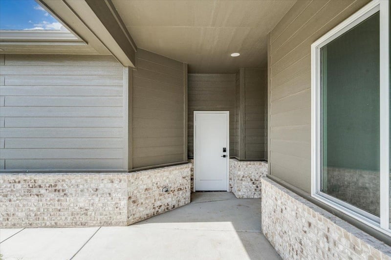 4434 Sunny Ct, Wichita, KS 67205