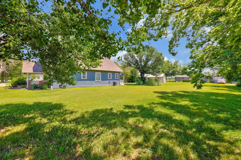 200 S Sedgwick, Burrton, KS 67020