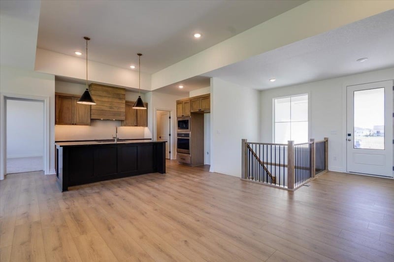 9658 Cedar Ln, Maize, KS 67101