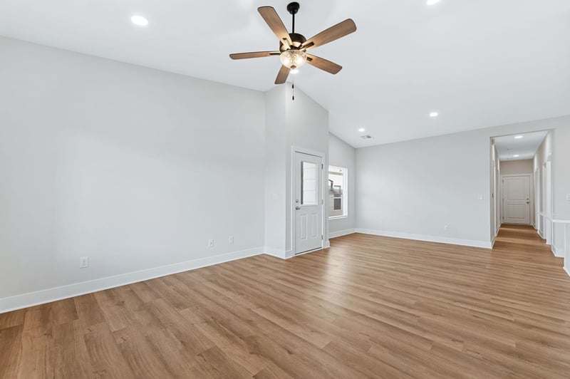 850 Jay St, Valley Center, KS 67147-8977