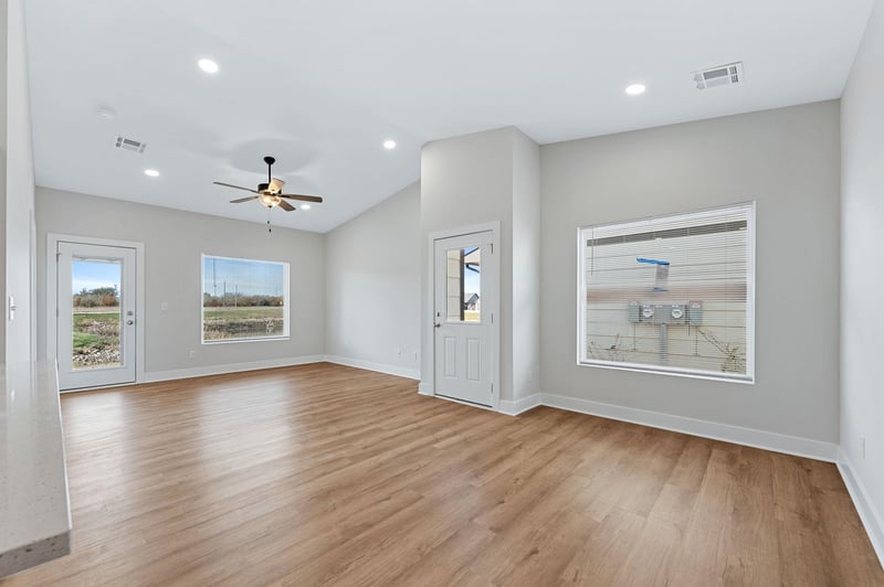 850 Jay St, Valley Center, KS 67147-8977