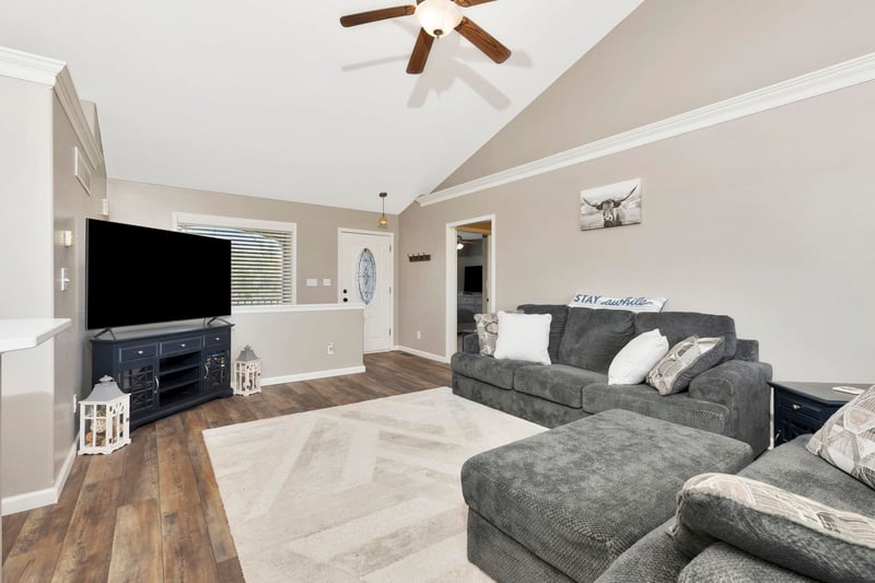 35701 W 47th St S, Cheney, KS 67025