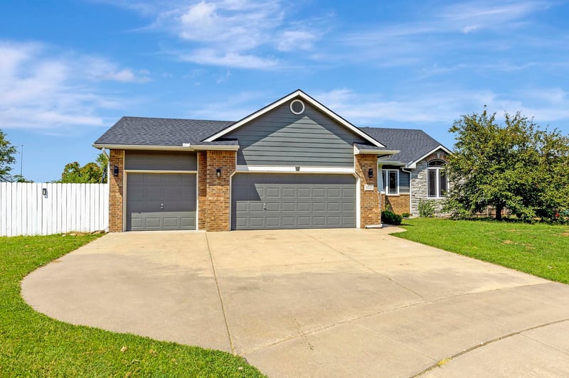 5327 S Pattie Ct, Wichita, KS 67216