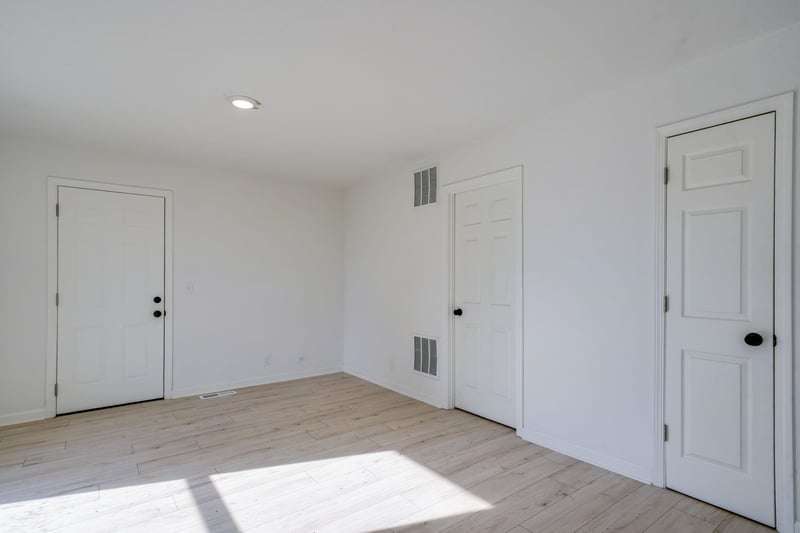 1613 Del Mar St, Wichita, KS 67216