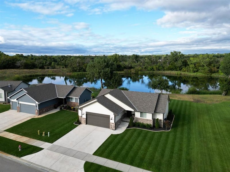 3106 E Shoffner St, Wichita, KS 67216