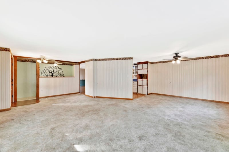 29800 W 101st St N, Mount Hope, KS 67108