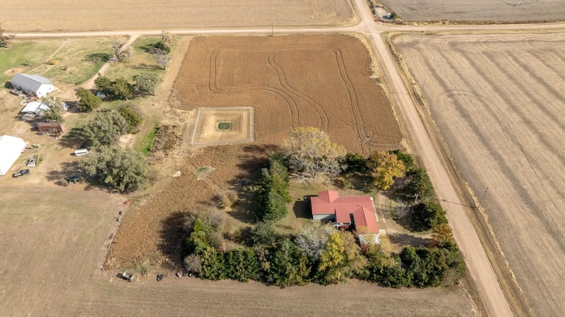 29800 W 101st St N, Mount Hope, KS 67108