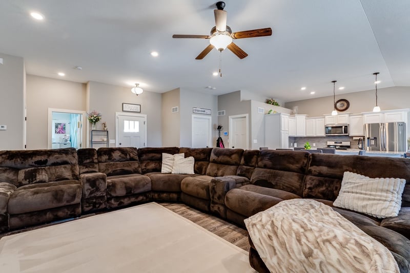 3040 N Susan Ln, Mulvane, KS 67110