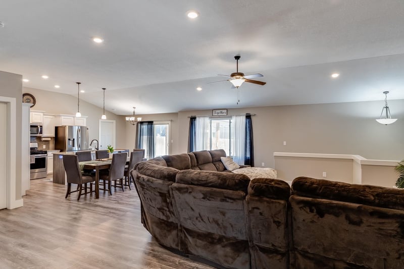 3040 N Susan Ln, Mulvane, KS 67110