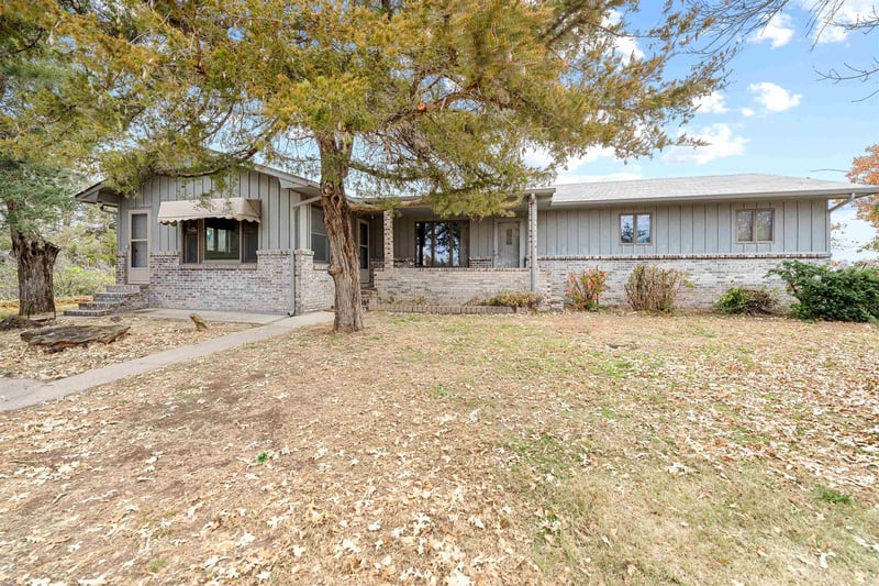 2154 13th Ave, Mcpherson, KS 67460