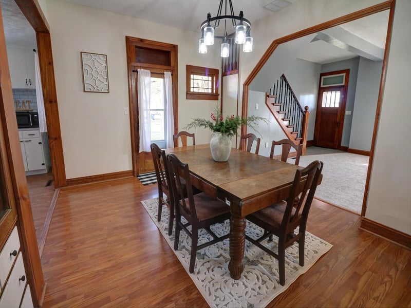 200 W Thornton St, Moundridge, KS 67107