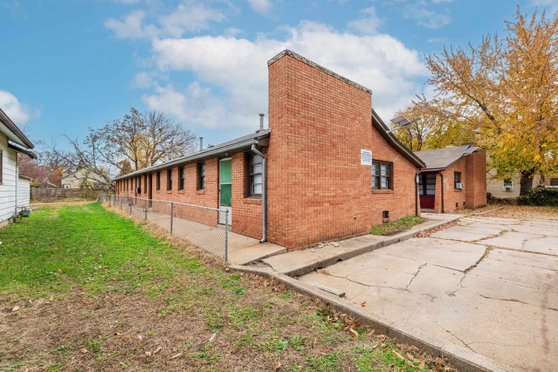 1031 S Emporia Ave #1035 S Emporia Ave, Wichita, KS 67211