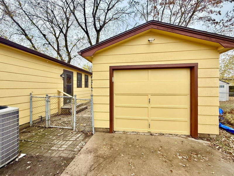 3235 Gordon Ave, Wichita, KS 67217
