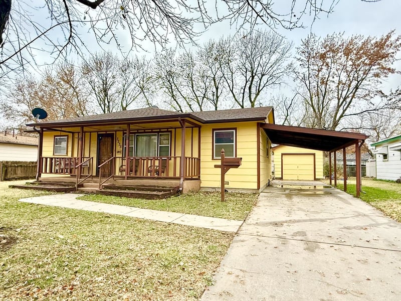 3235 Gordon Ave, Wichita, KS 67217