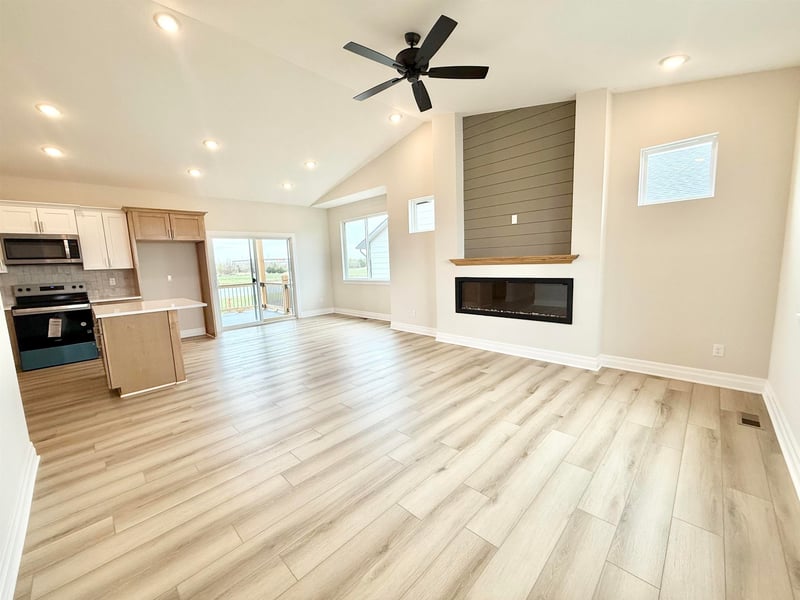 5496 N Toben Dr, Bel Aire, KS 67227