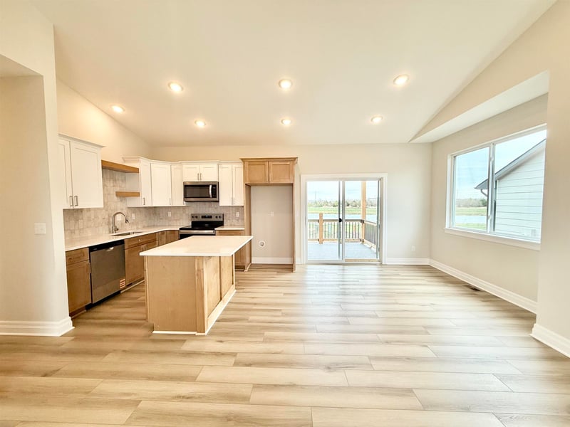 5496 N Toben Dr, Bel Aire, KS 67227