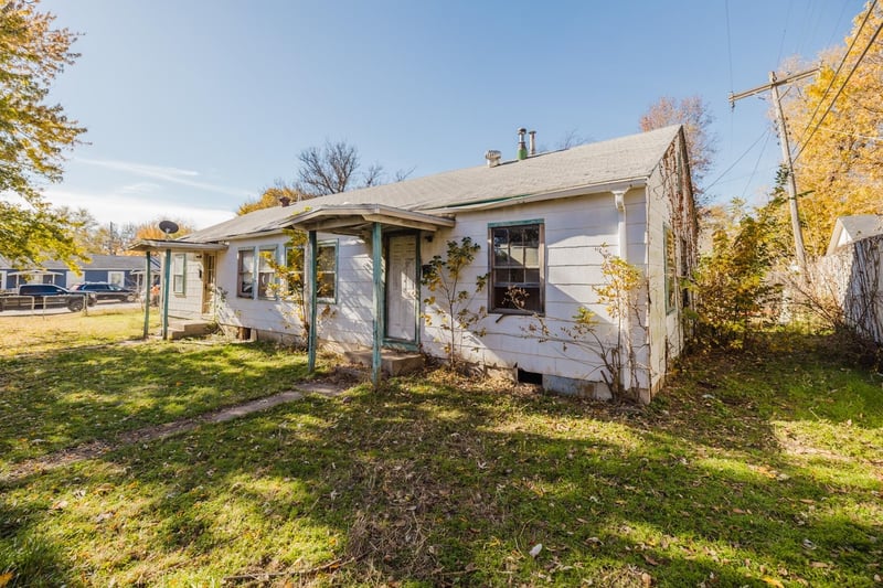 3958 E Cessna, Wichita, KS 67210