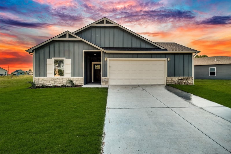 12920 E Spring Valley Ct, Wichita, KS 67230