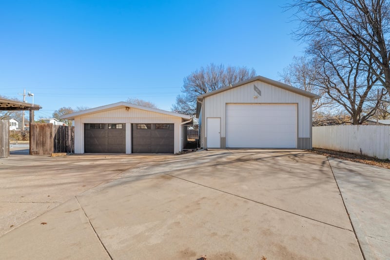 821 N Anthony Ave, Anthony, KS 67003