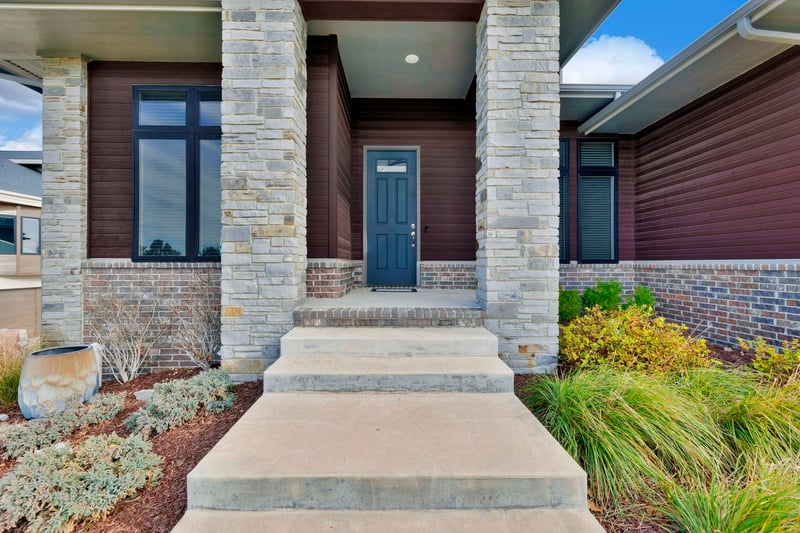 2734 N Curtis St, Wichita, KS 67205