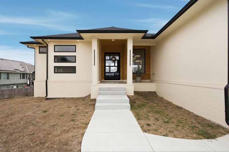 3020 E Burlington Cir, Park City, KS 67219
