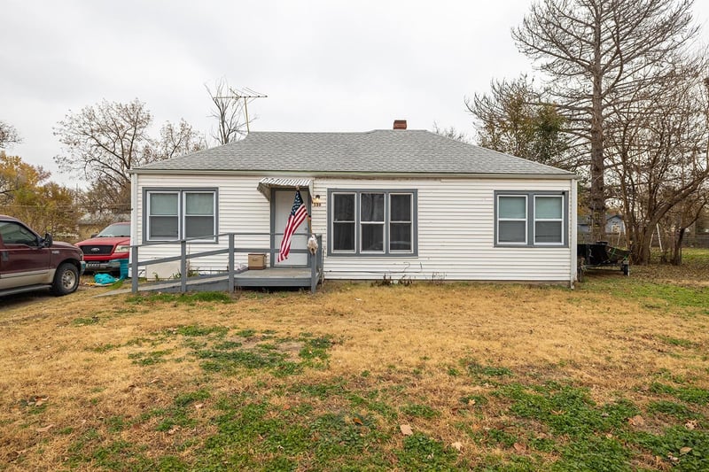 136 S Nevada, Wichita, KS 67209